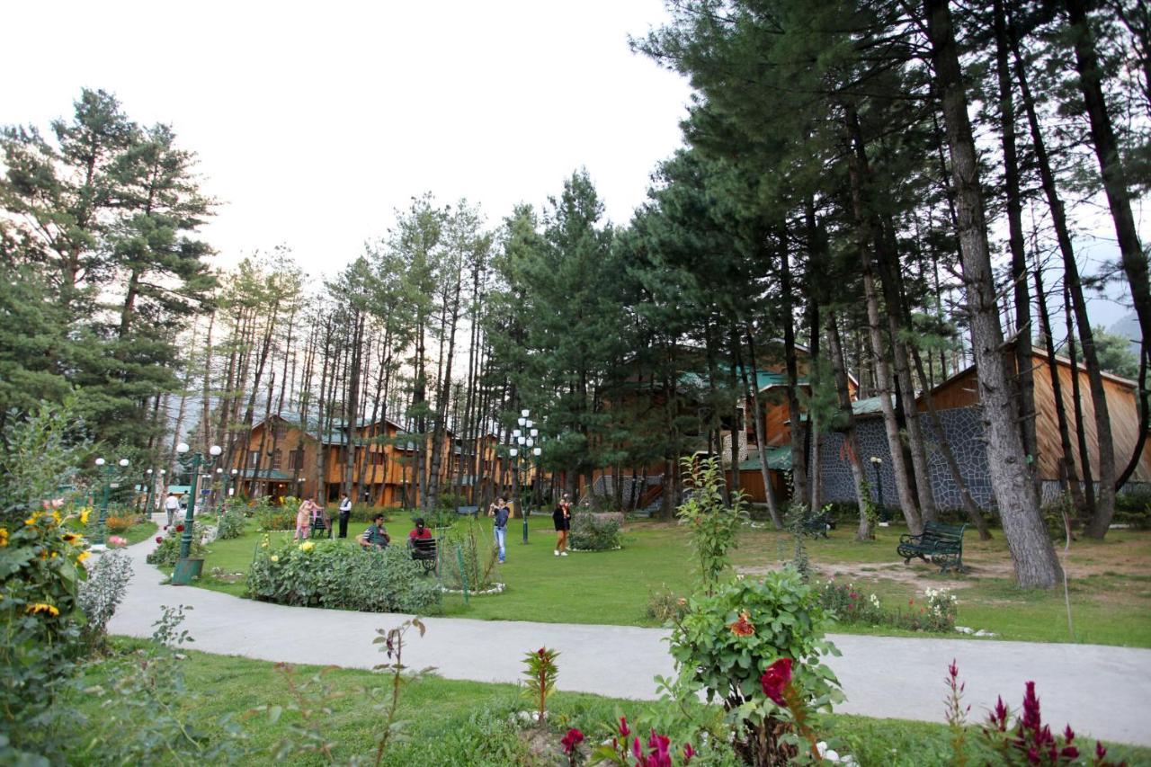 Radisson Golf Resort Pahalgām エクステリア 写真