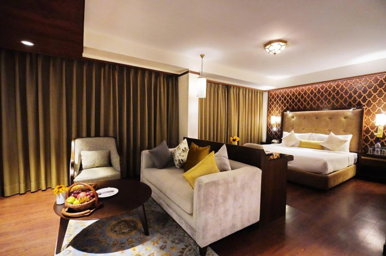 Radisson Golf Resort Pahalgām エクステリア 写真