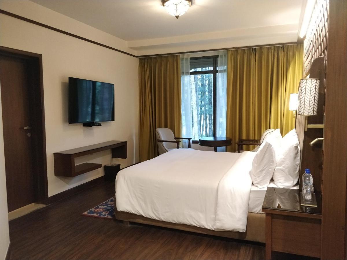 Radisson Golf Resort Pahalgām エクステリア 写真