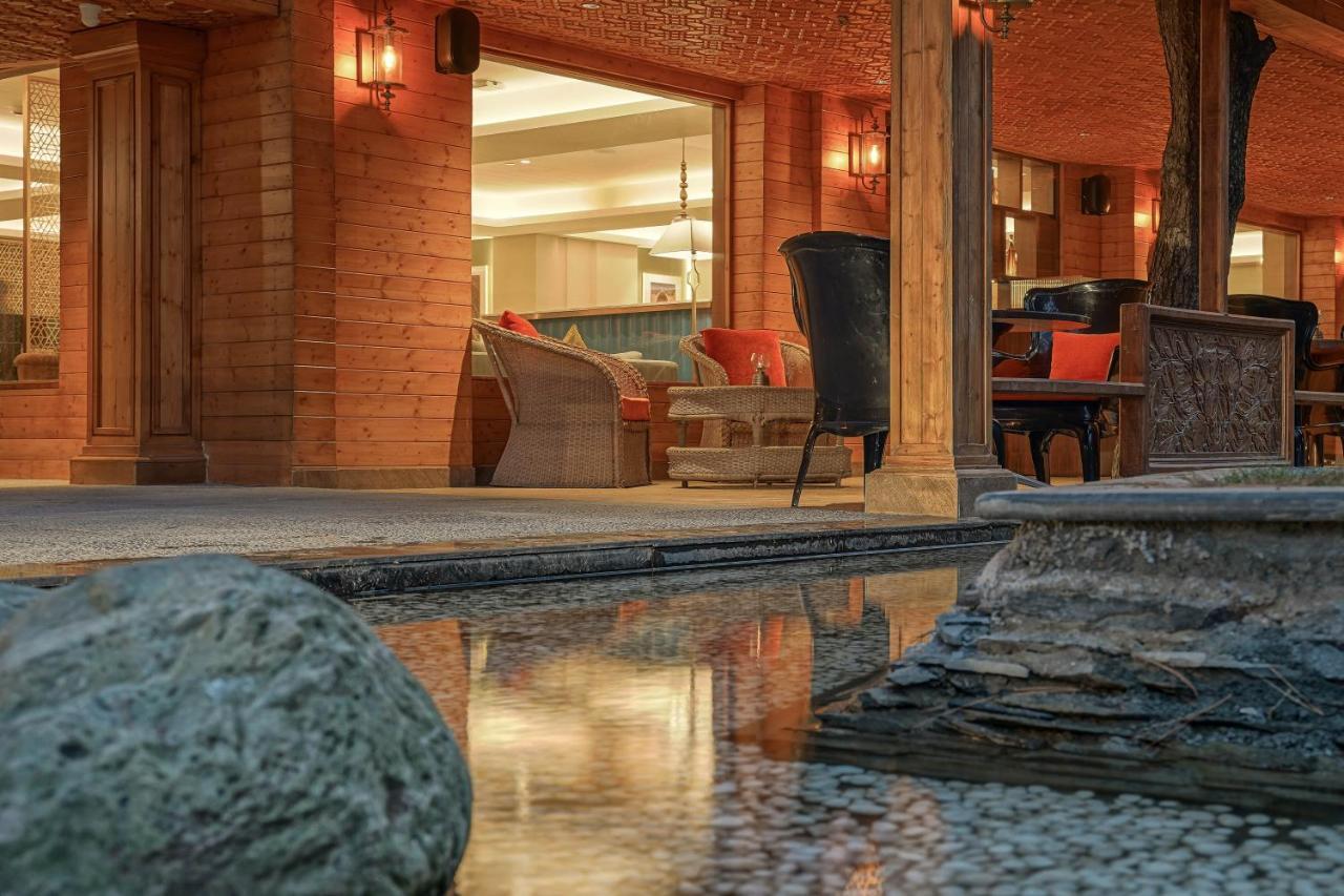 Radisson Golf Resort Pahalgām エクステリア 写真