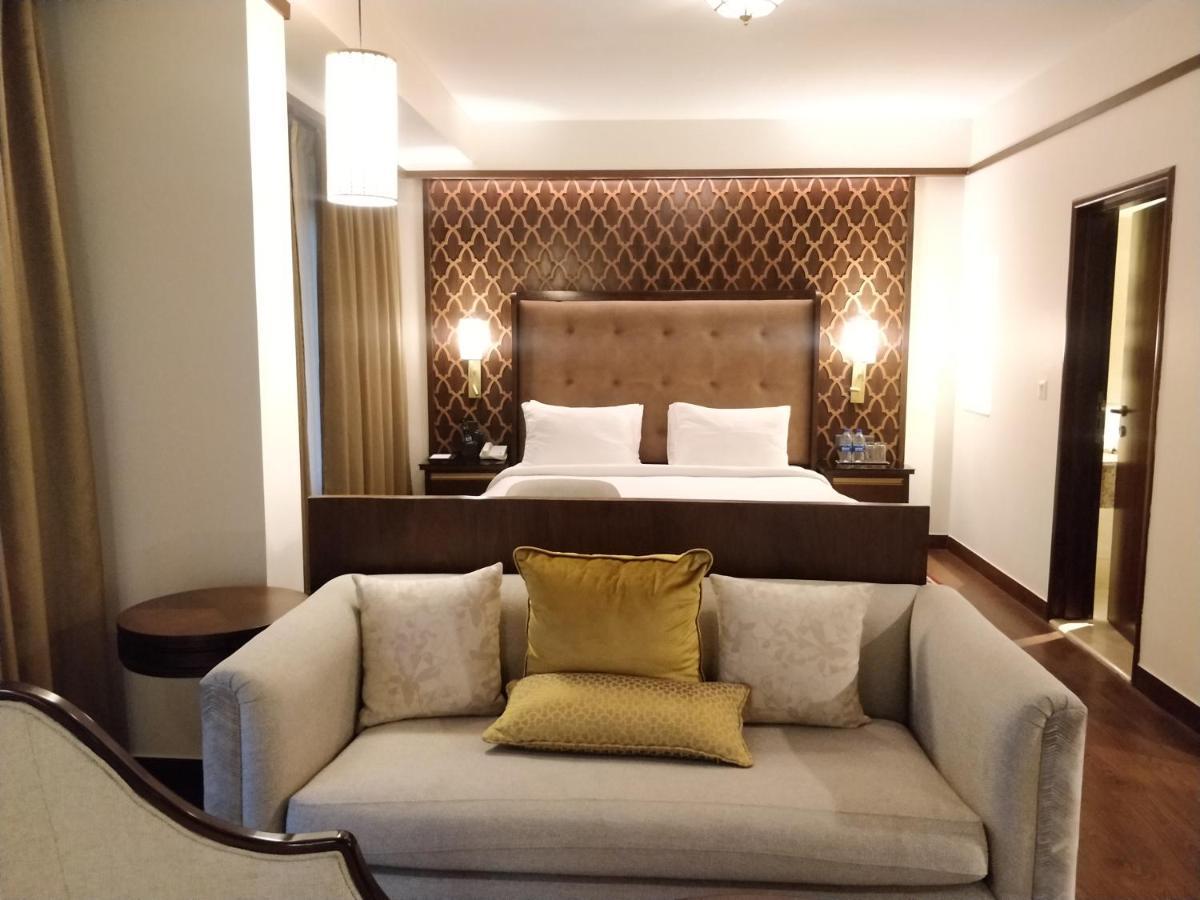 Radisson Golf Resort Pahalgām エクステリア 写真