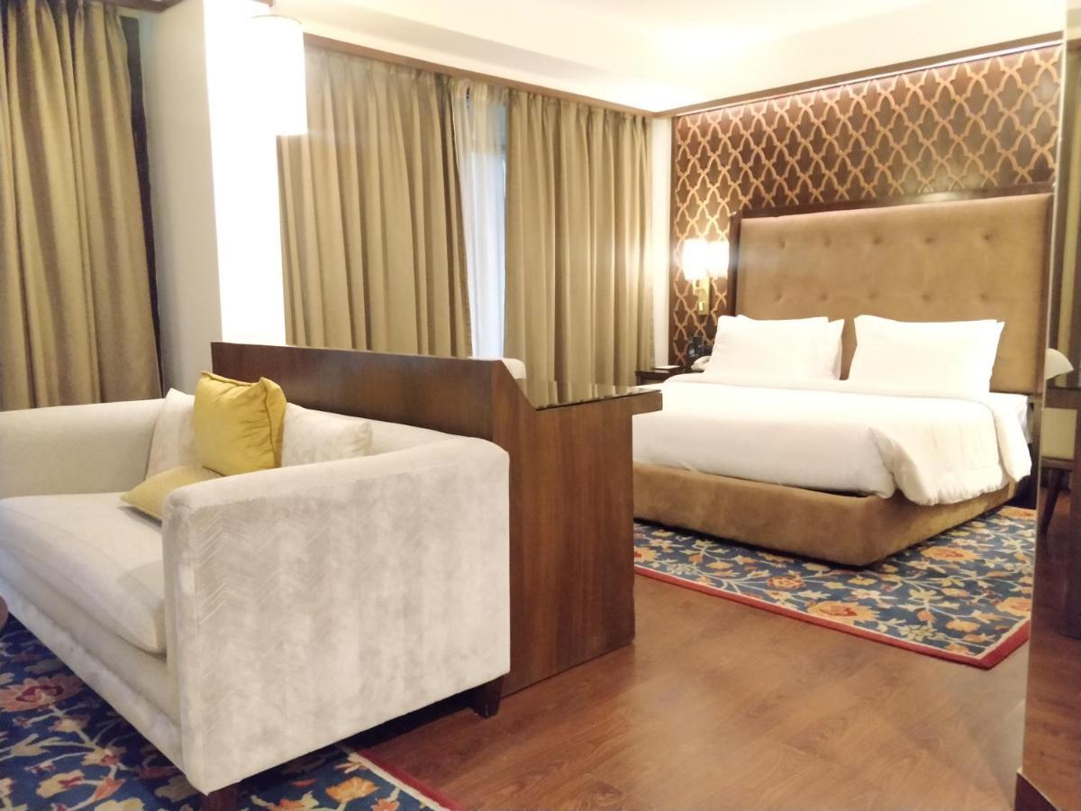 Radisson Golf Resort Pahalgām エクステリア 写真