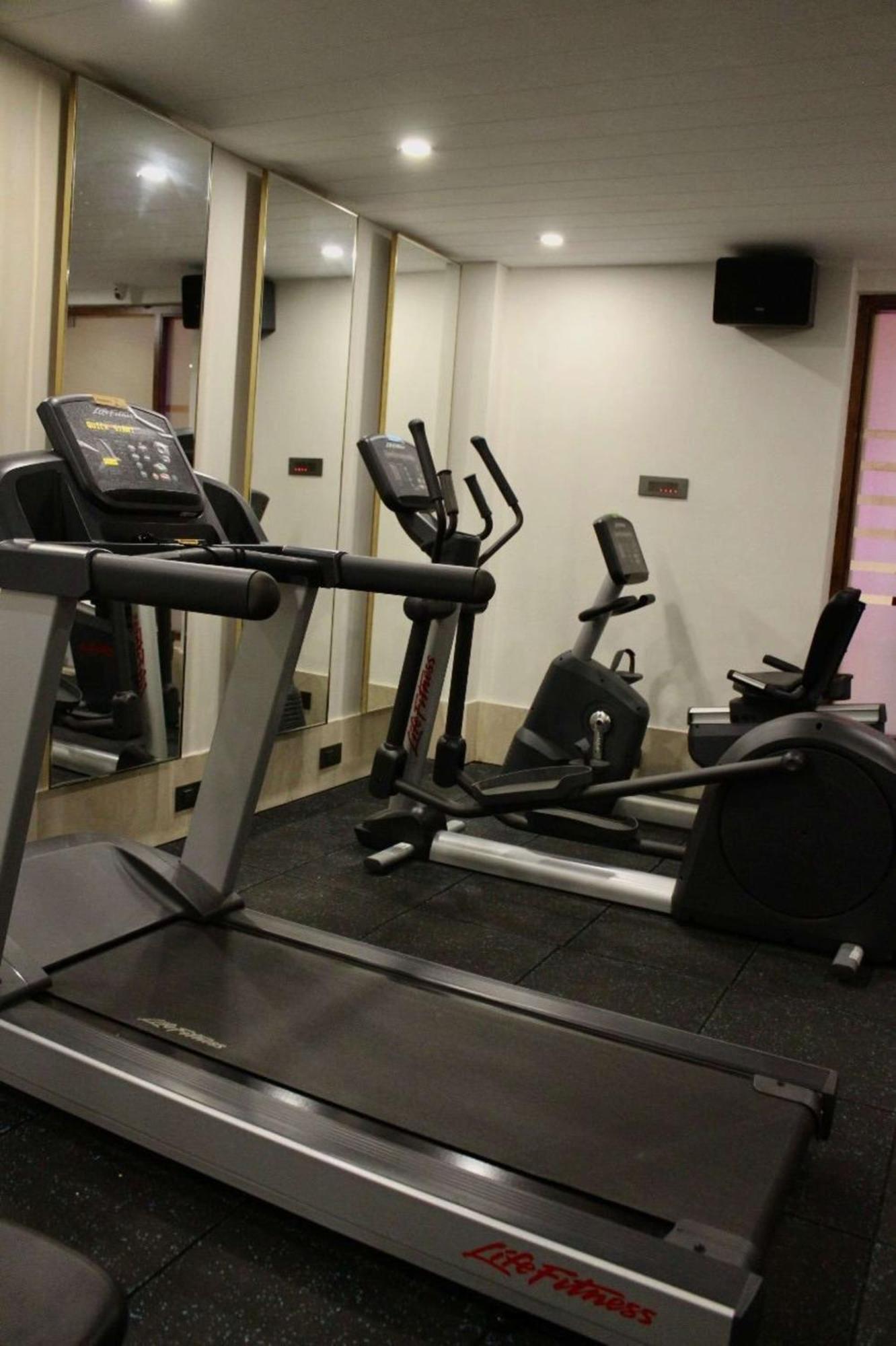 Radisson Golf Resort Pahalgām エクステリア 写真